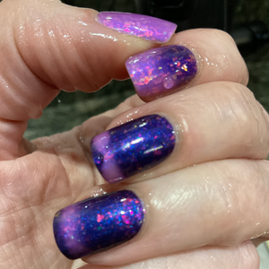 Comfortably Numb | Thermal Nail Polish