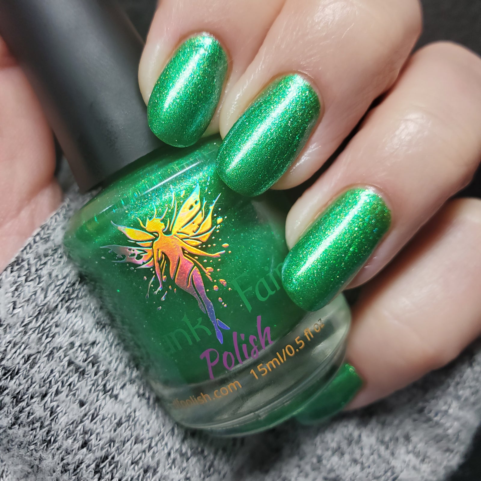 Emerald Green | Jelly Polish with a Glittery, Pearly Shimmer