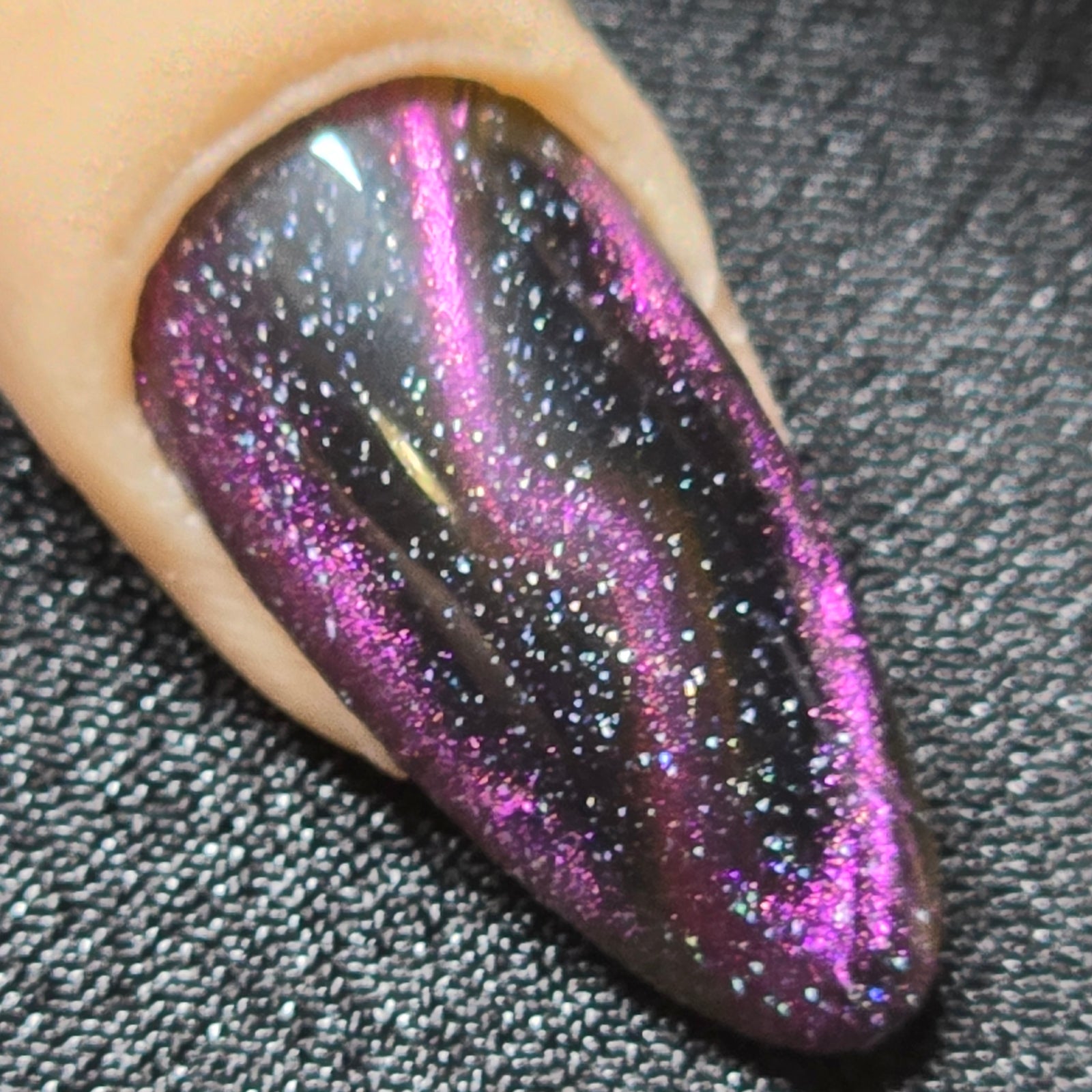 Quasar | Magnetic Nail Polish