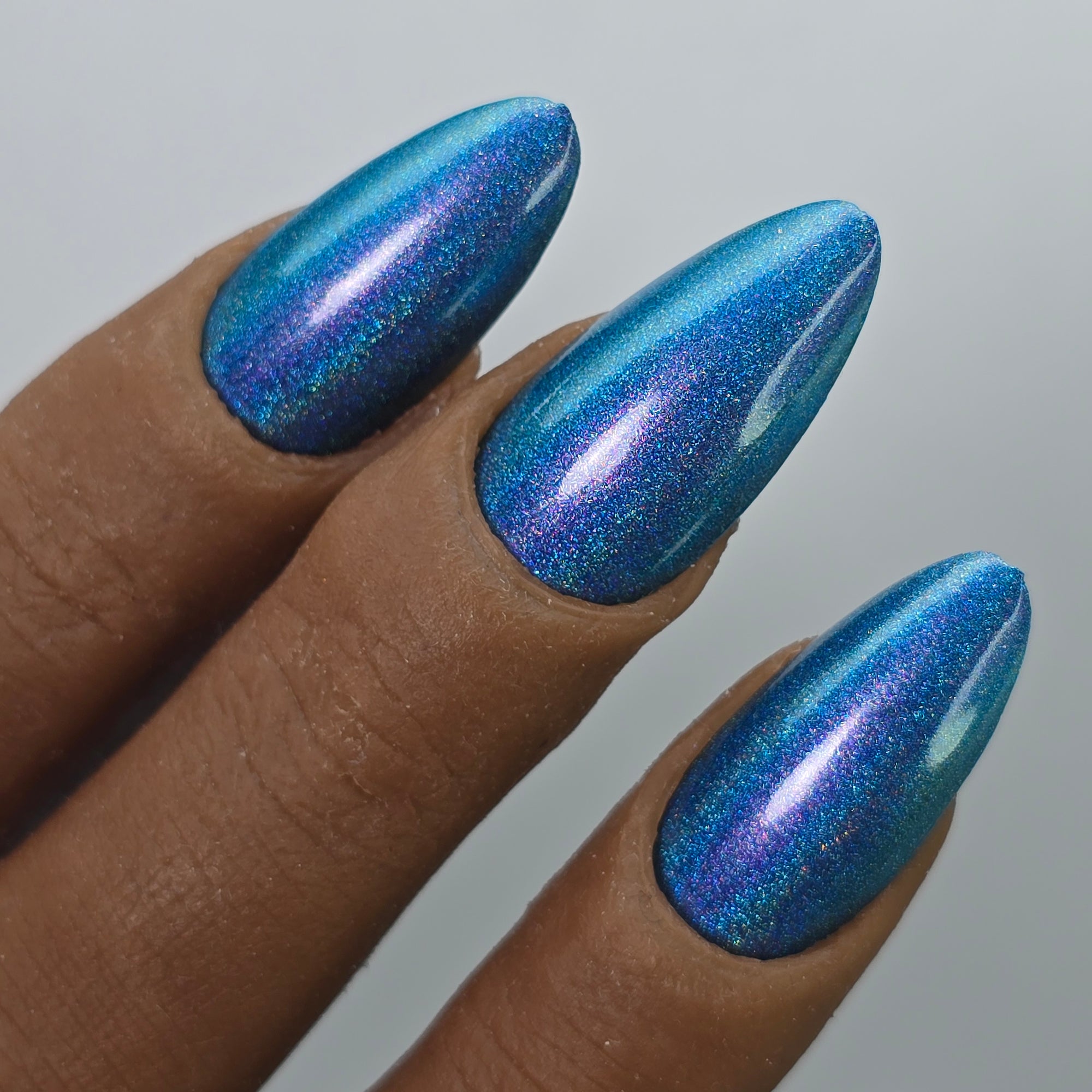 58 | Linear Holo Nail Polish