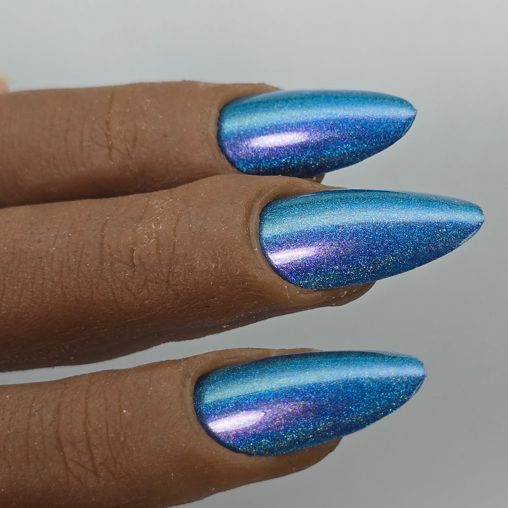 58 | Linear Holo Nail Polish