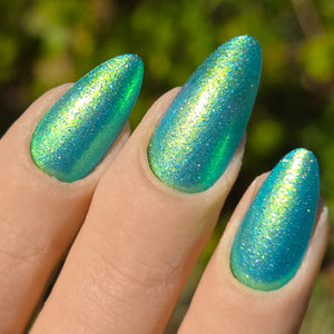 Go With the Floe | Aurora Shimmer Nail Polish