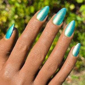 Go With the Floe | Aurora Shimmer Nail Polish