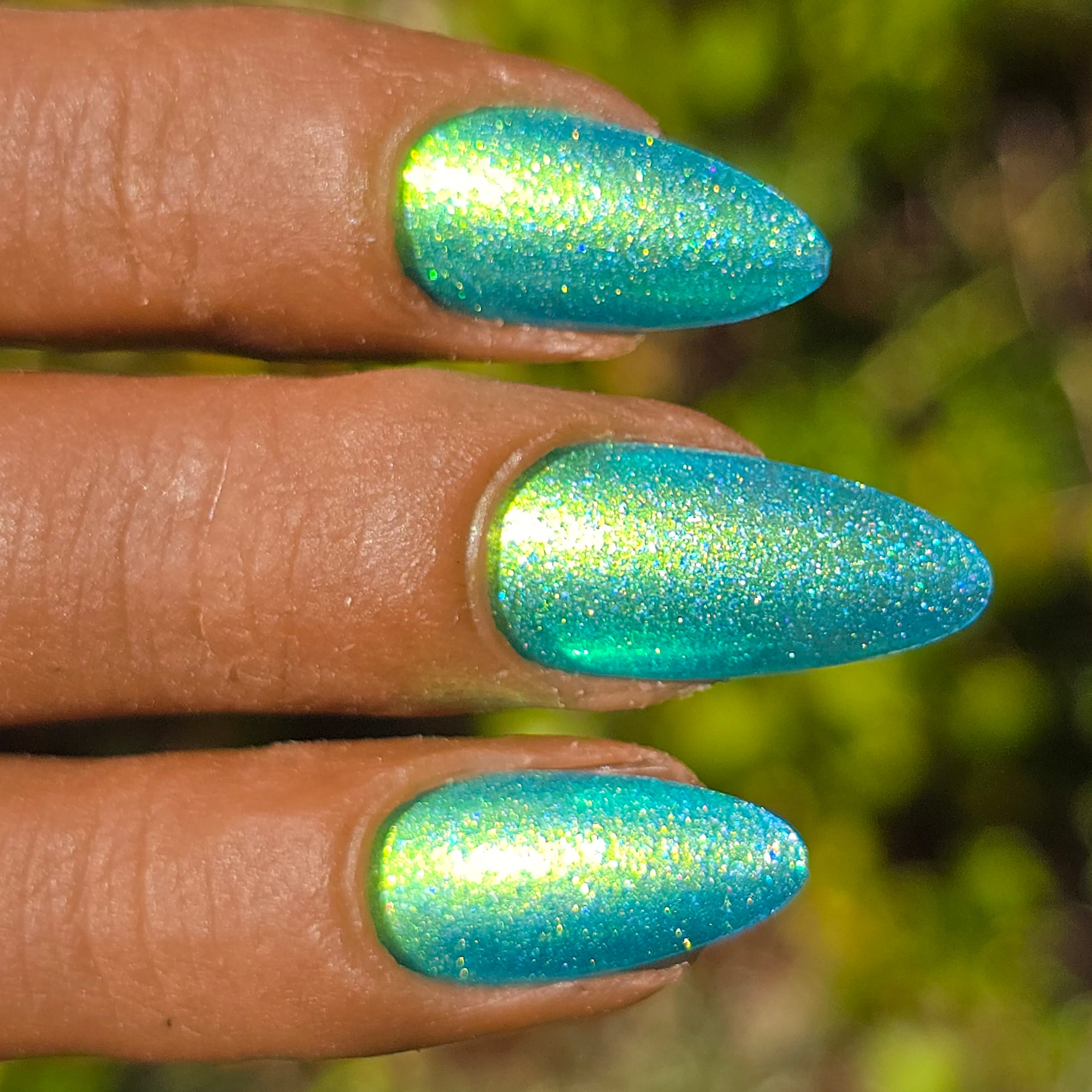 Go With the Floe | Aurora Shimmer Nail Polish