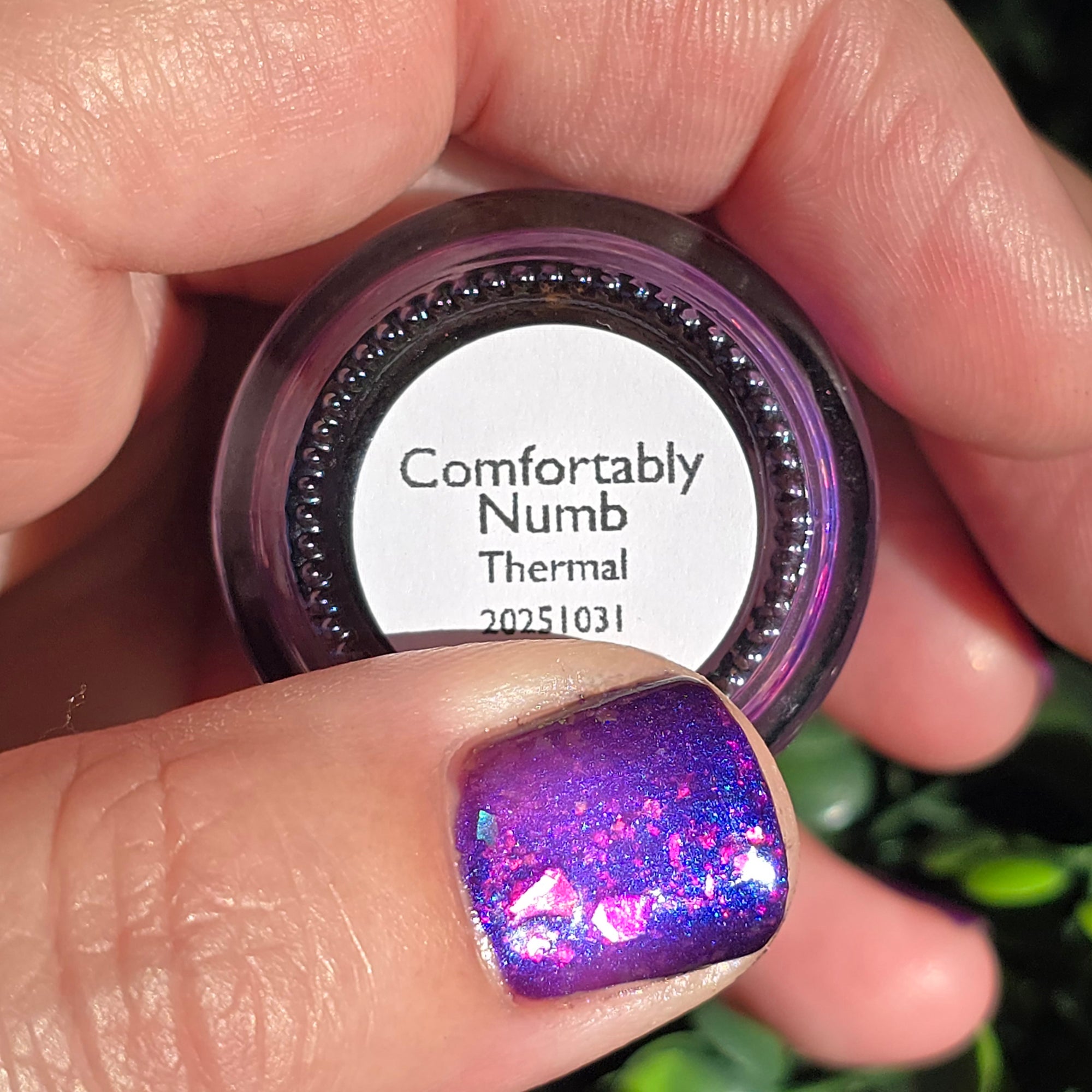 Comfortably Numb | Thermal Nail Polish