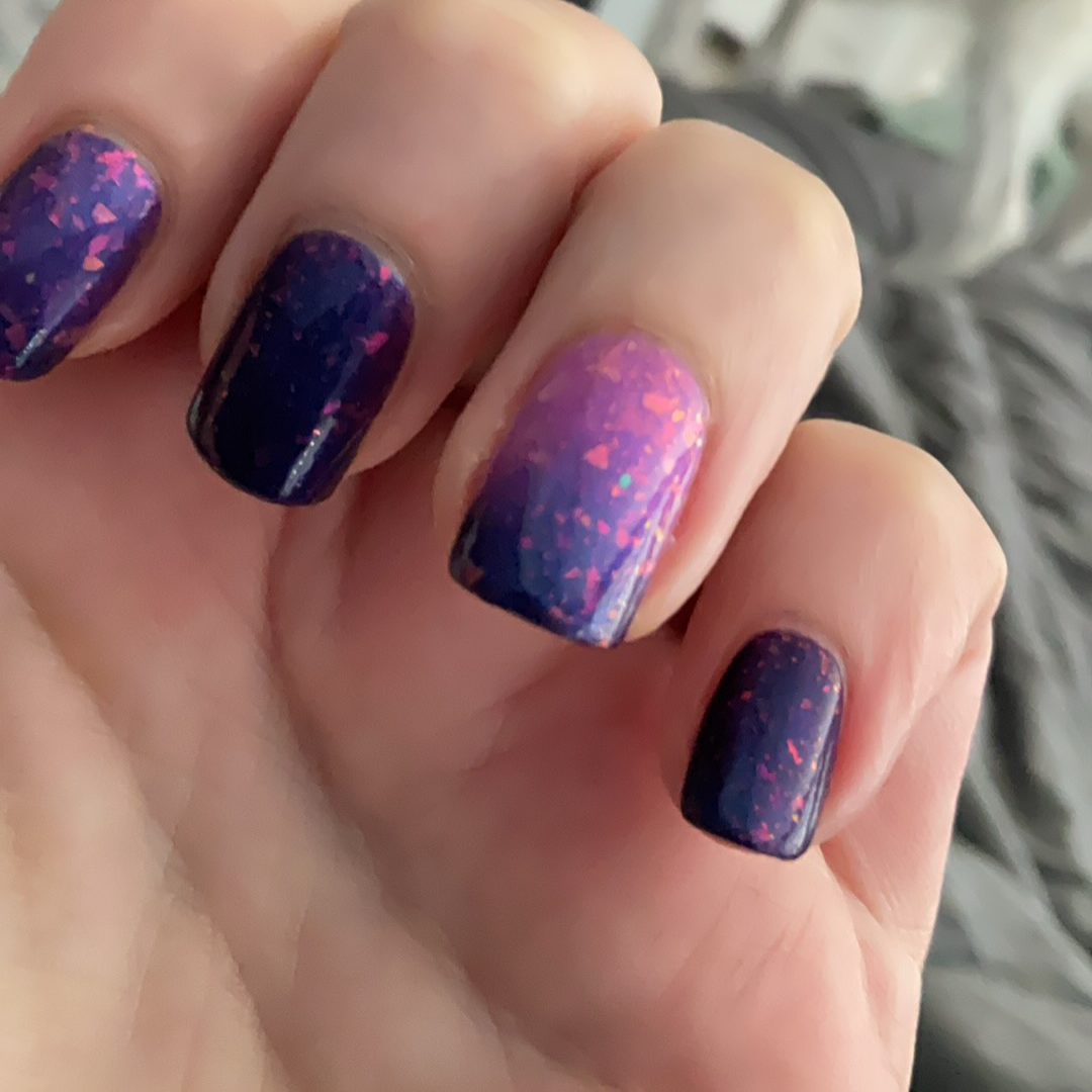 Comfortably Numb | Thermal Nail Polish