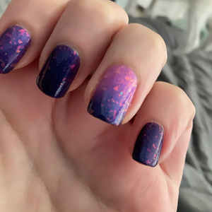 Comfortably Numb | Thermal Nail Polish
