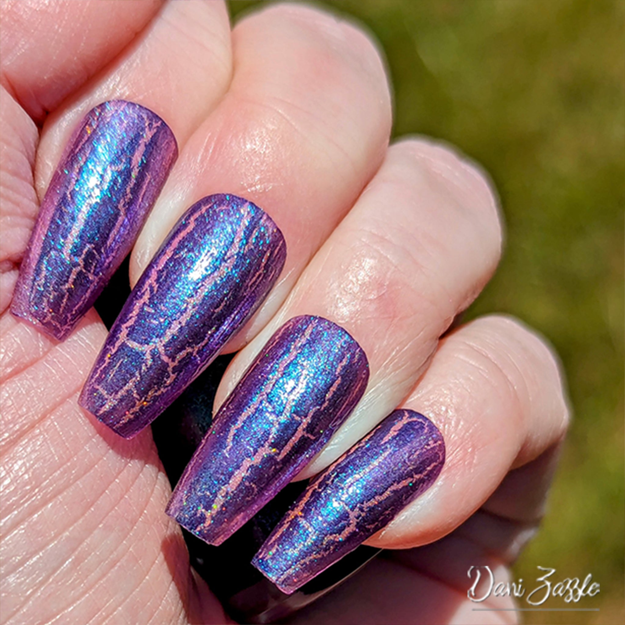 Glamorous 2025 Peacock Nail Trend