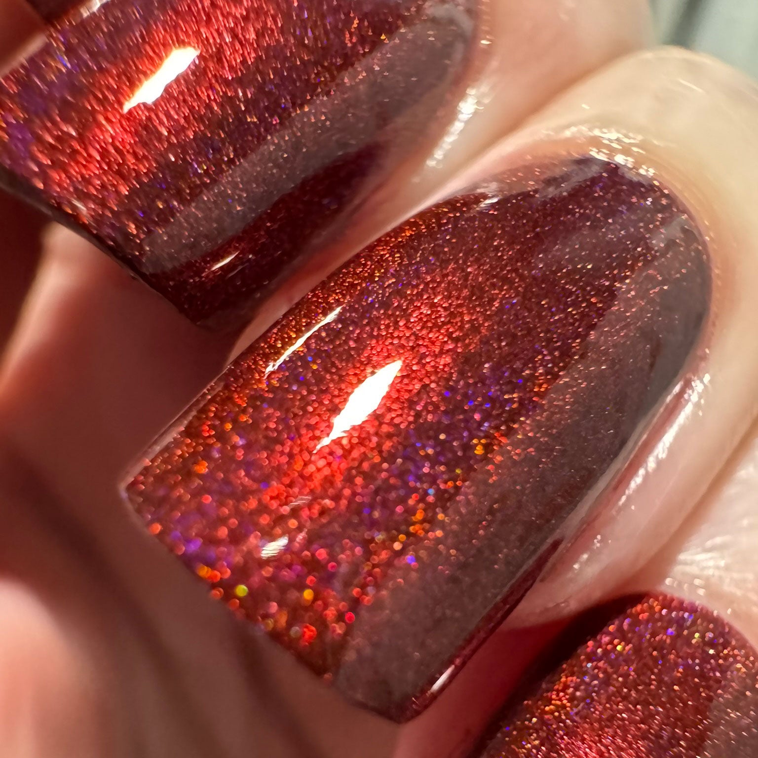Holographic Nail Polishes